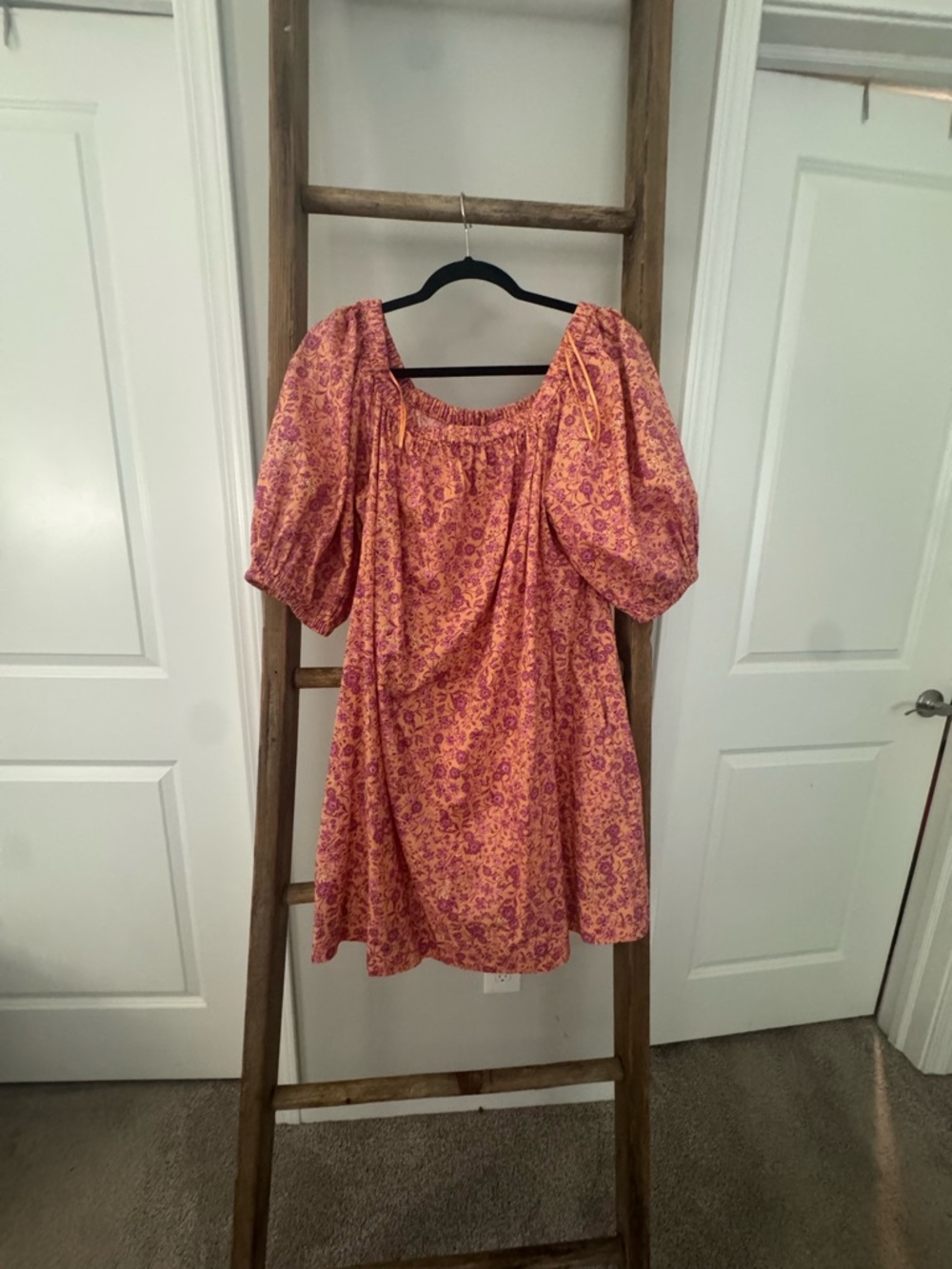 Old Navy Women’s Floral Puff-Sleeve Peasant Top - Pink and Orange